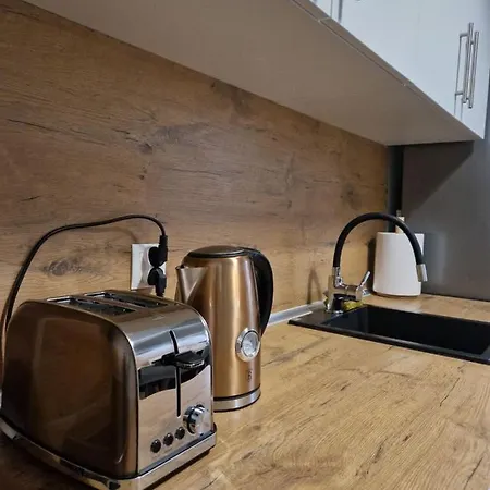 Ratuszowy Deluxe Еленя-Гура